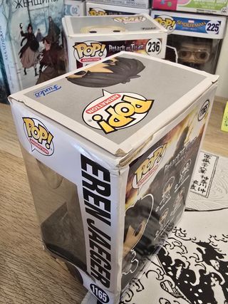 Funko Pops! Attack on Titan Eren y Annie 1165 236
