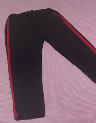 Pantaloni eleganti neri e rossi