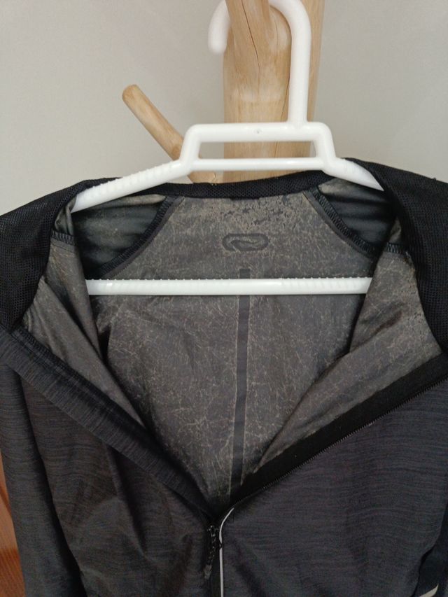 Chaqueta Kalenji running negra