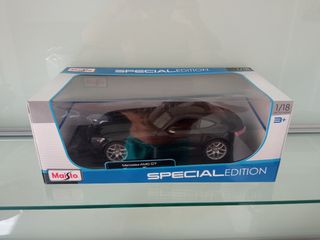 Mercedes-AMG GT 1/18