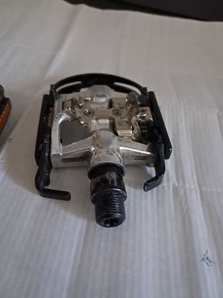 Pedali MTB usati