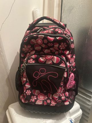 Mochila escolar con ruedas rosa y negra