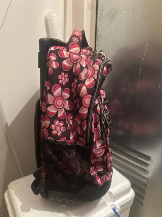 Mochila escolar con ruedas rosa y negra