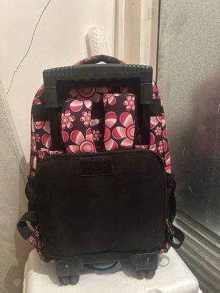 Mochila escolar con ruedas rosa y negra