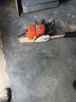 Motosierra Stihl MS180