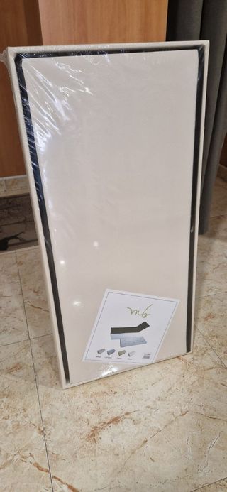 Caja almacenaje beige piel sintética. 
