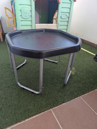 Mesa Tuff Tray mini con patas