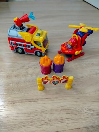 SUPERZINGS Bomberos: Camión y helicóptero
