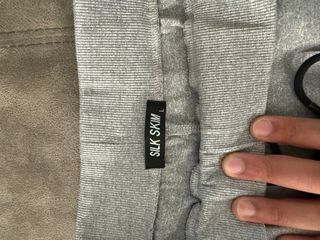 Pantalones deportivos grises talla L