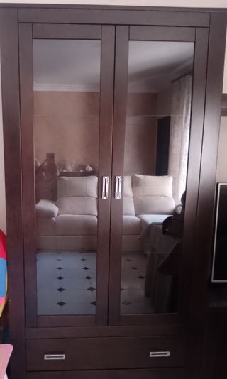 Vitrina marrón - Madera y cristal