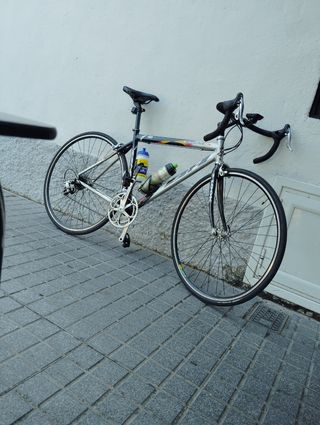 Bicicleta carretera BH aluminio