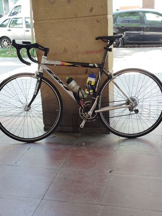 Bicicleta carretera BH aluminio