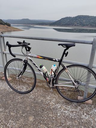 Bicicleta carretera BH aluminio