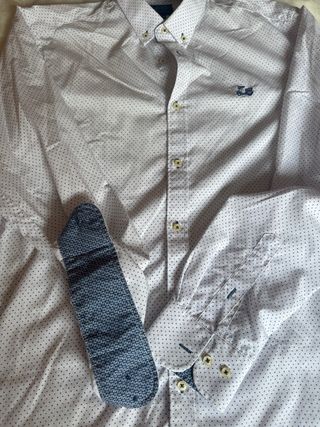 Camisa blanca hombre L - lunares