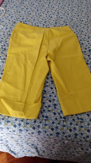 Bermuda amarilla - Pantalón corto