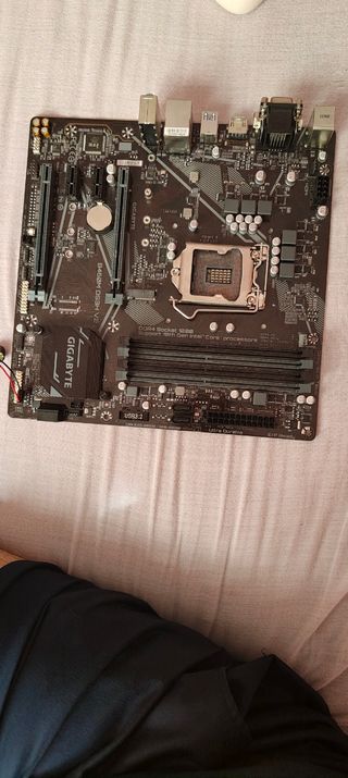 Placa base Gigabyte B460M DS3H