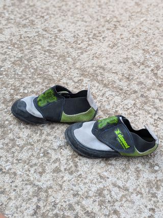 Zapatillas escalada niño, talla 30