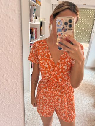 Mono corto flores naranja