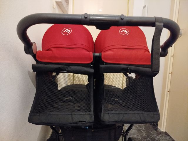 Carro gemelar Easy Twin 4 con plástico lluvia