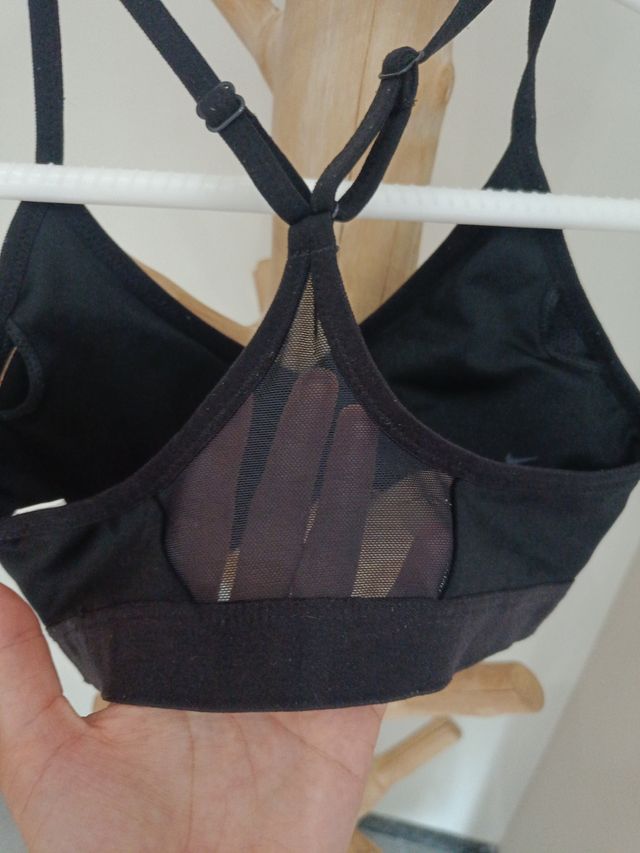 Sujetador deportivo NIKE negro