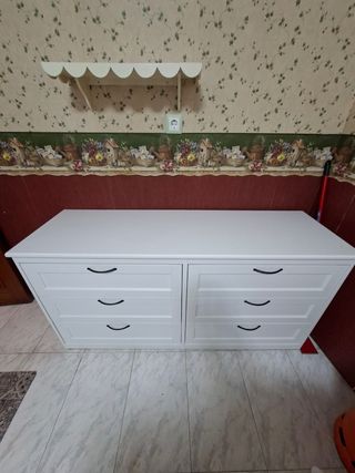 Cómoda Ikea blanca - 6 cajones ennperfecto estado 