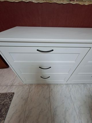 Cómoda Ikea blanca - 6 cajones ennperfecto estado 