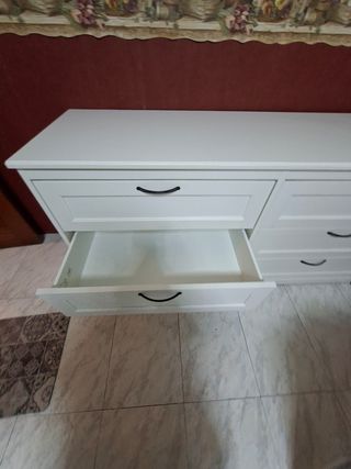 Cómoda Ikea blanca - 6 cajones ennperfecto estado 