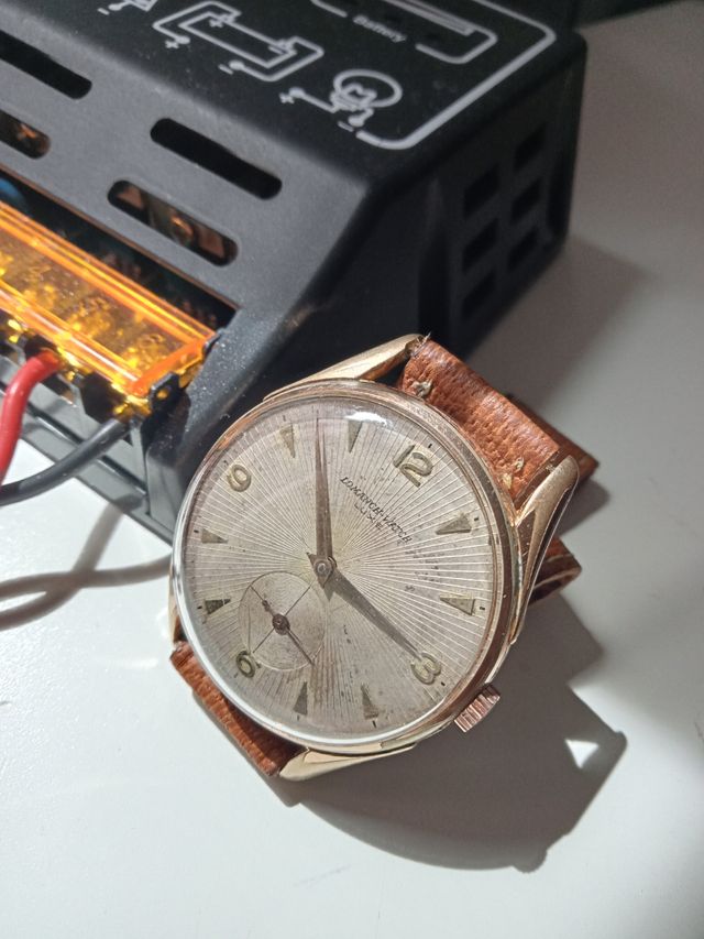 Reloj de cuerda con 60 años funciona perfectamente