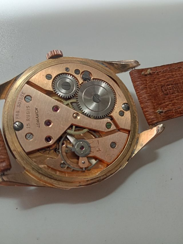 Reloj de cuerda con 60 años funciona perfectamente