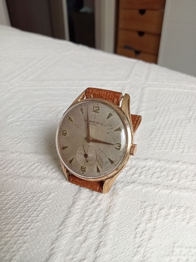 Reloj de cuerda con 60 años funciona perfectamente