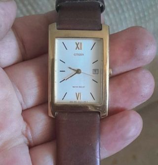 Reloj Citizen dorado