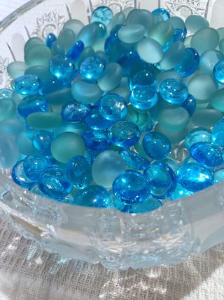 sassolini di vetro decorativi blu e verde acqua