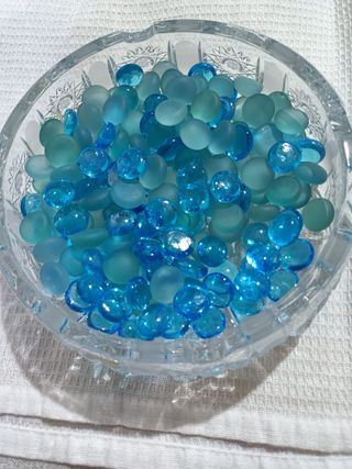 sassolini di vetro decorativi blu e verde acqua