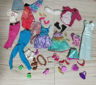 Ropa y zapatos Barbie