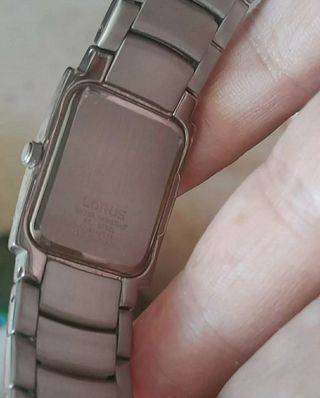 Reloj Lorus Mujer - Plata