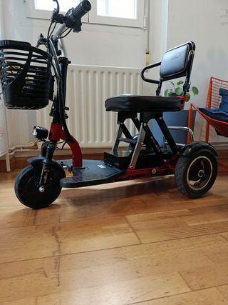 Scooter eléctrico DGHKB plegable