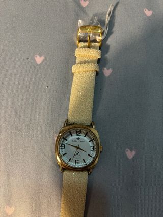 Reloj Bella + Rose beige y dorado
