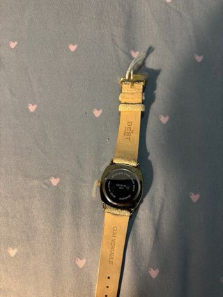 Reloj Bella + Rose beige y dorado