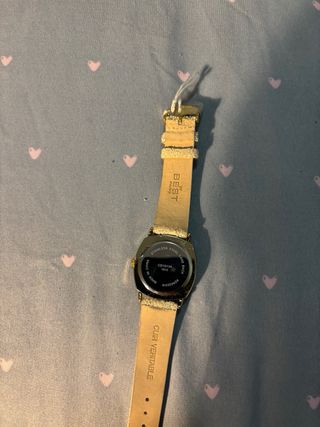 Reloj Bella + Rose beige y dorado