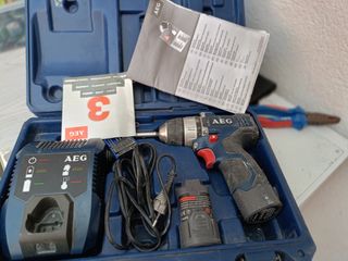 Taladro AEG usado