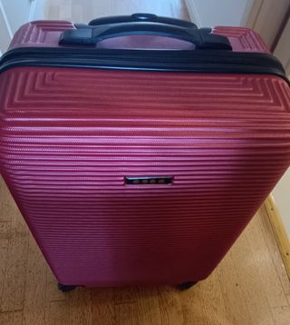 Maleta roja grande viaje