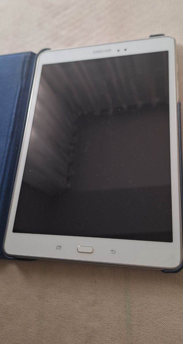 Tablet Samsung Tab A blanca
