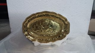 Bandeja dorada decorativa