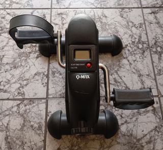 Pedaleador.
Mini Bicicleta estática Q-Max