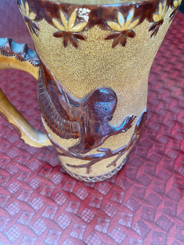 jarrón de madera para decoración