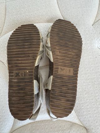 Sandalias cuña doradas-XTi