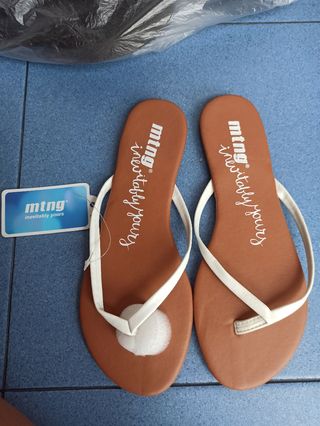 Chanclas Mustang blanco, talla 38 Nuevas