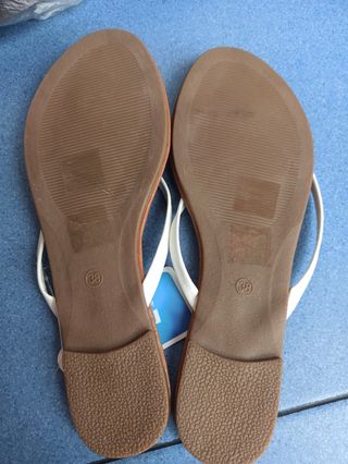 Chanclas Mustang blanco, talla 38 Nuevas