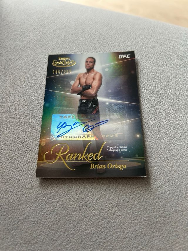 Brian Ortega UFC Auto Gold Label Topps
