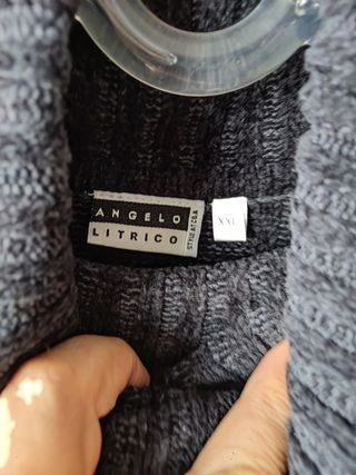 Jersey cuello vuelto beige-negro